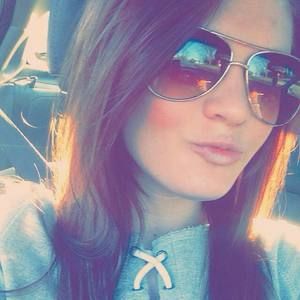 Meet your Posher, Carly