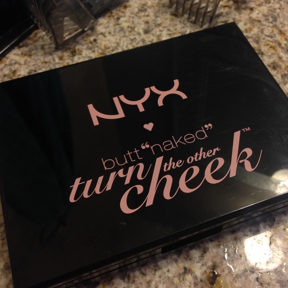 NYX Butt Naked Turn The Other Cheek Palette