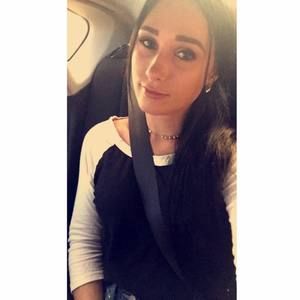 Meet your Posher, Abbi