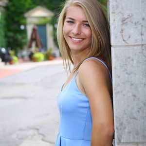 Meet your Posher, Claire
