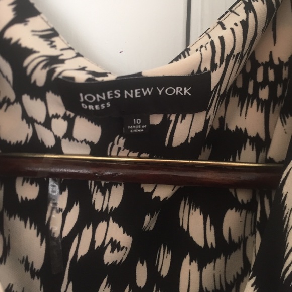 DONATED - Picture 2 of 4