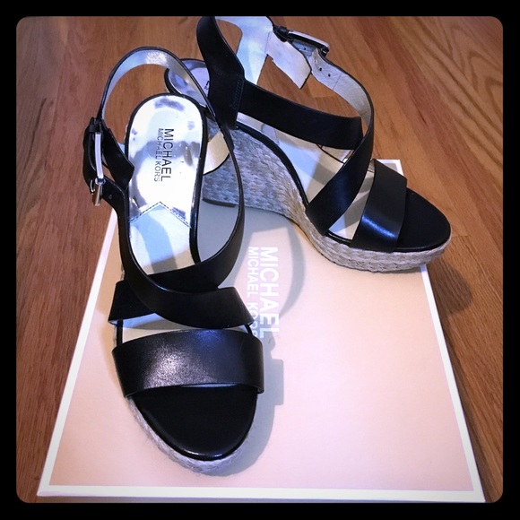 Michael Kors Giovanna Wedge