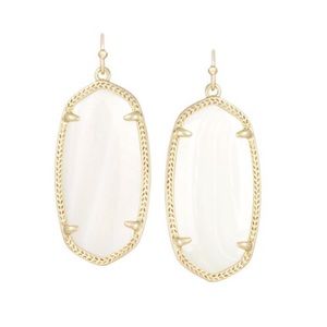 Elle gold earrings in white pearl !