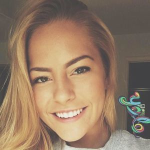 Meet your Posher, Abigail