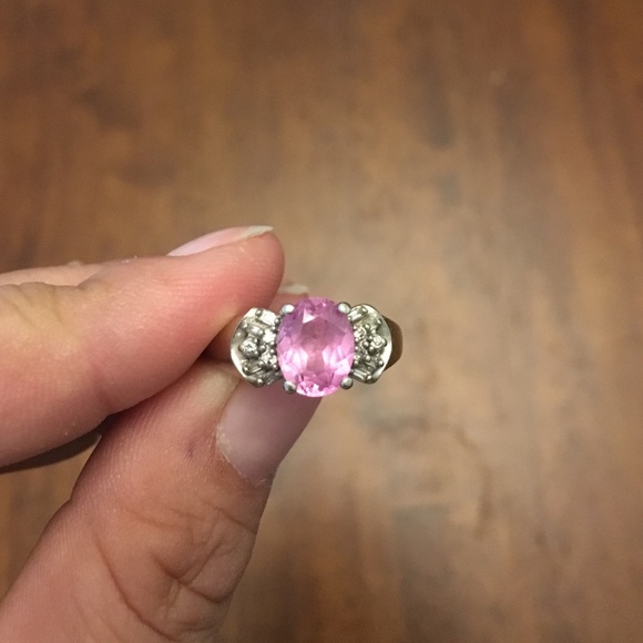 Pink Sapphire with diamonds - Picture 1 of 4