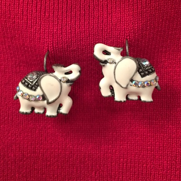 ALABAMA FANS Elephant Pierced Earrings white, blK - Picture 3 of 4