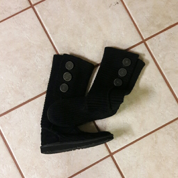 Ugg cardigan boots
