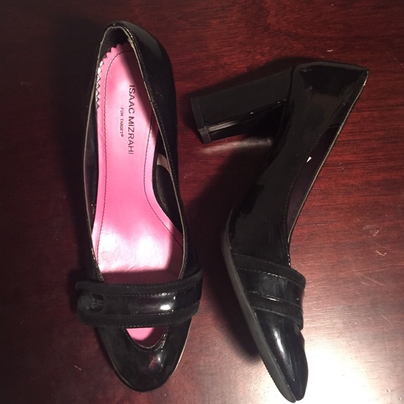ISSAIC MIZRAHI Black Patent Leather Chunky Heel