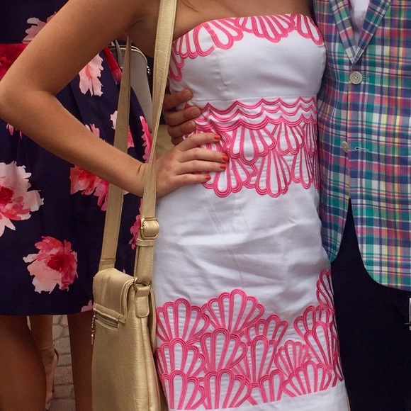 Lilly Pulitzer "Why the Shell Not" sell or trade