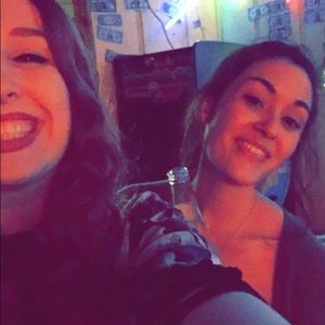 Meet your Posher, Briana