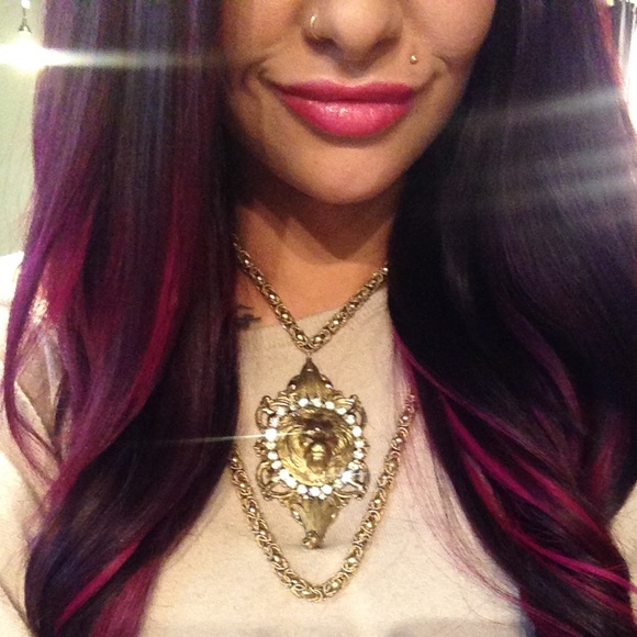 Meet your Posher, Miss Sarah ❤️ - Picture 7 of 7