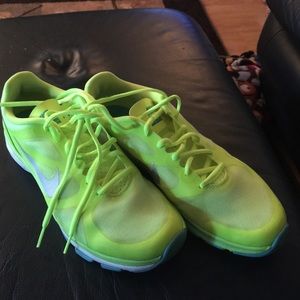 Bright green Nike like new