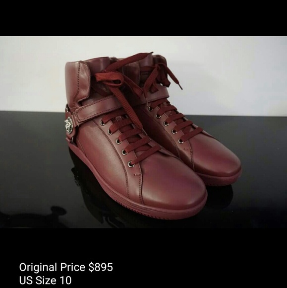 Versace - Picture 1 of 4