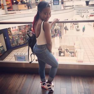 Meet your Posher, Christina