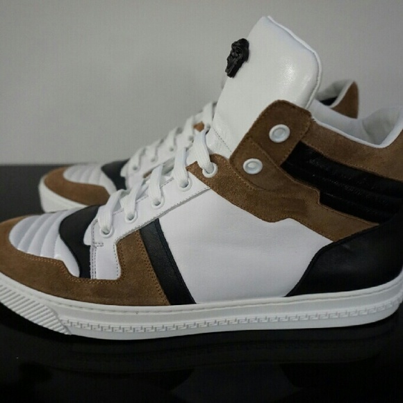 VERSACE - Picture 3 of 4