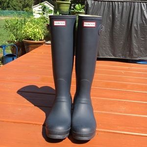 Navy Blue Hunter rain boots