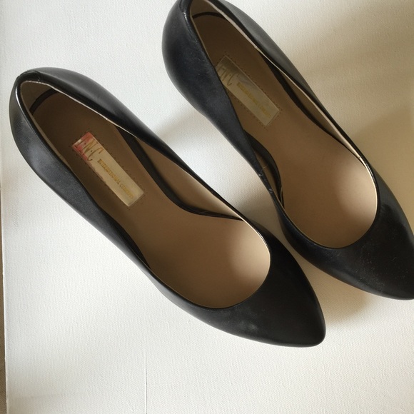 INC International size 8 1/2 (3" heel) black pumps