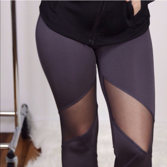 SoldOut11thStreet - Picture 2 of 4