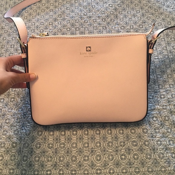 Kate spade cross body 💗
