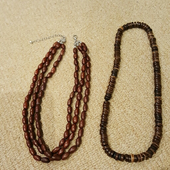 Two brown beaded necklaces.😀