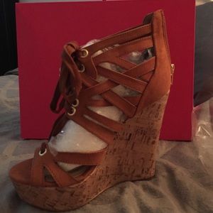 Women's US size 7 lace up wedge sandal