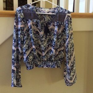 A chiffon long sleeve