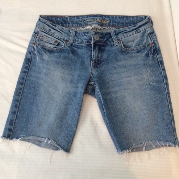American Eagle Bermudas
