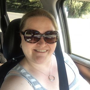 Meet your Posher, Ann