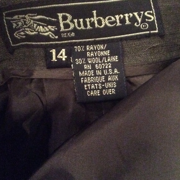 Burberrys gray Final Price SALE - Picture 4 of 4