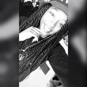 Meet your Posher, Amber