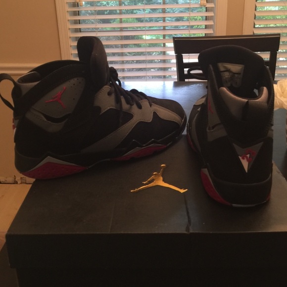 Air Jordan 7 retro black grey and pink - Picture 3 of 4