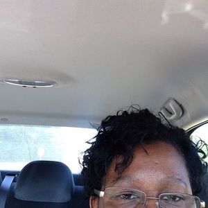 Meet your Posher, Deborah