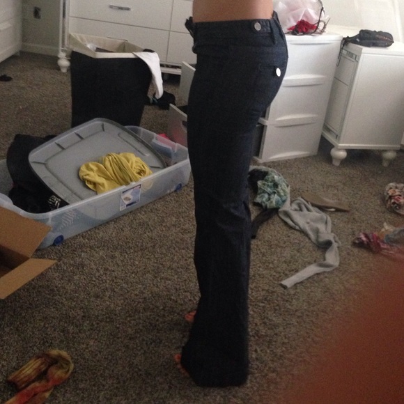Adorable guess jeans !