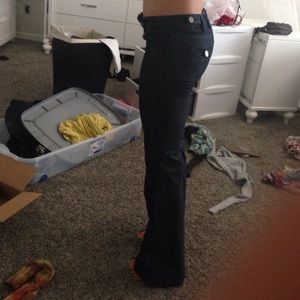 Adorable guess jeans !