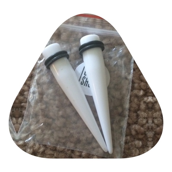 👂🏽00g White Tapers