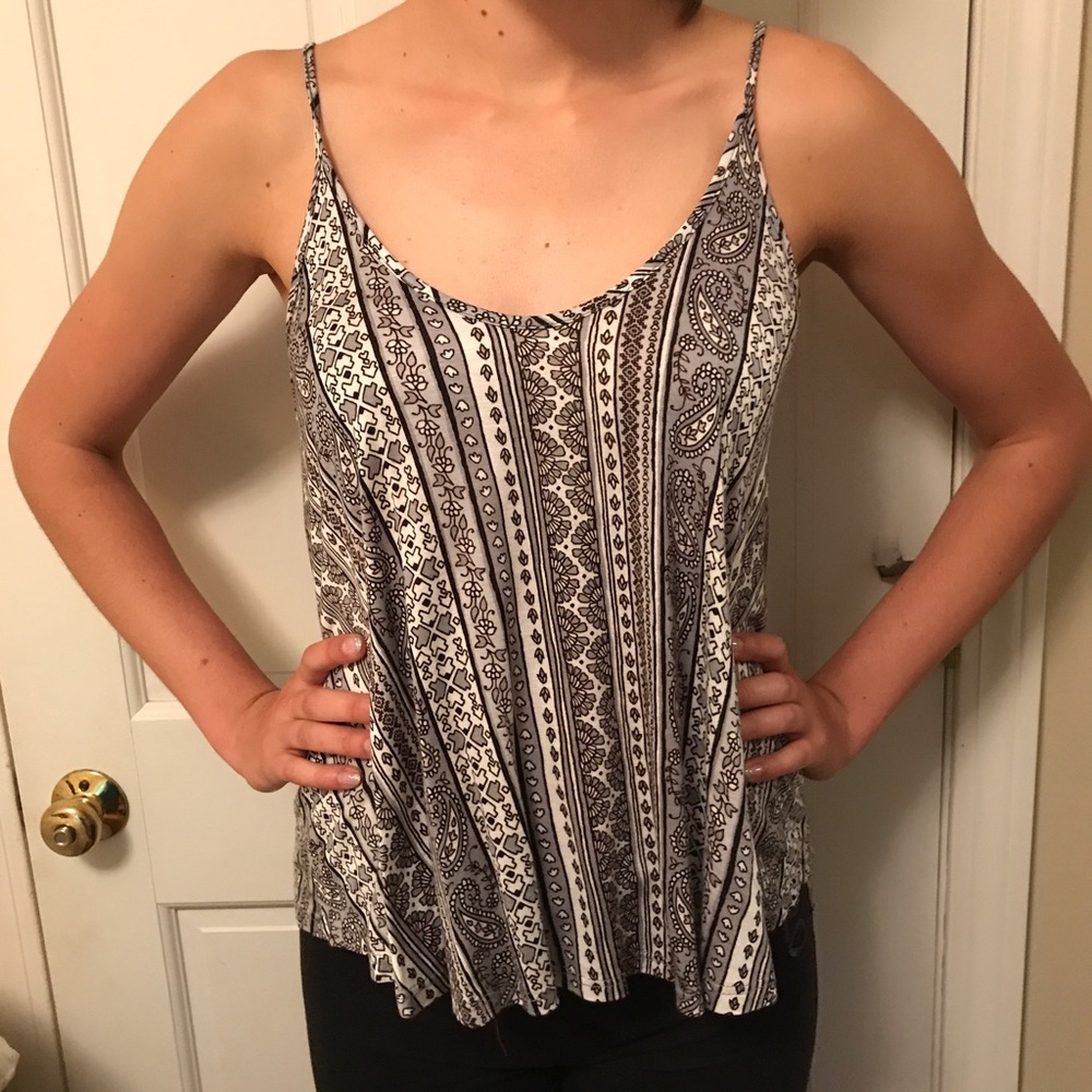 Soprano Grey Patterned Top - Picture 4 of 5