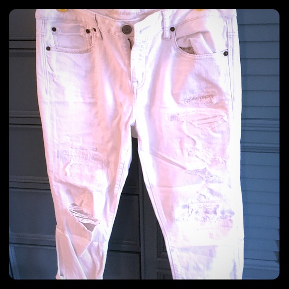 White capris