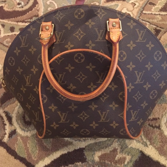 Ellipse monogram MM