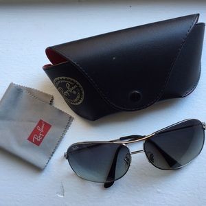 Ray-Ban Aviator Sunglasses