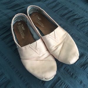 TOMS (size 8) - Light Pink