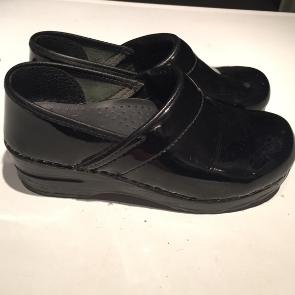 ➡️Women's Dansko Dress Shoe⬅️