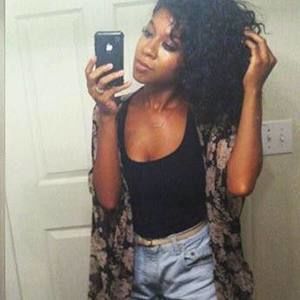 Meet your Posher, Lindsey