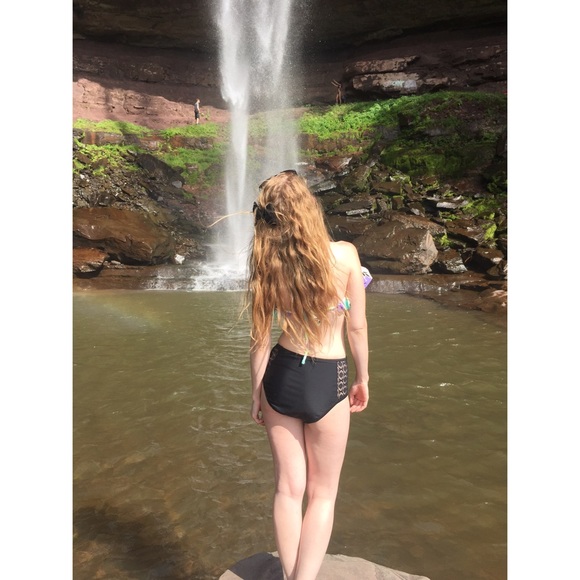 Meet your Posher, Claude! - Picture 3 of 3