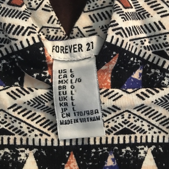 NEW Tribal Print Crop Top - Picture 2 of 2