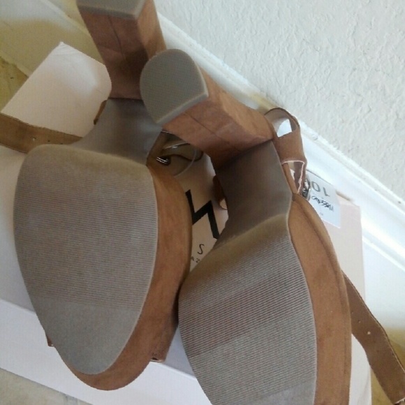 Perfect platforms in the perfect color - Picture 4 of 4