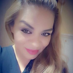 Meet your Posher, Monica