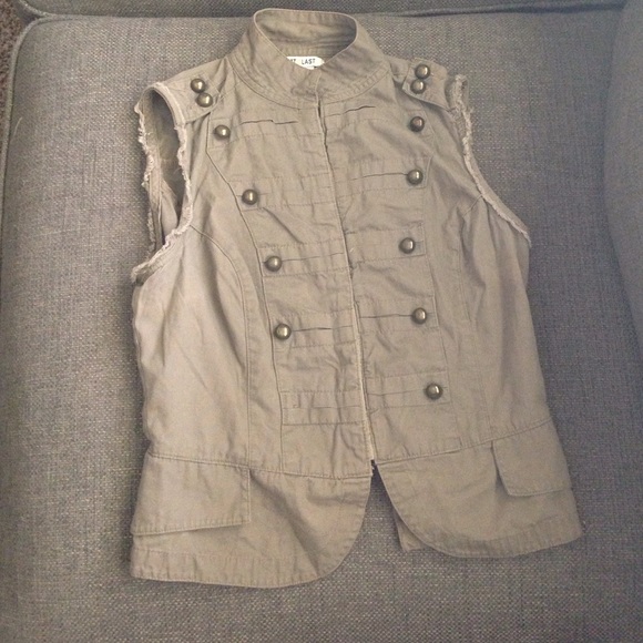Army-green vest