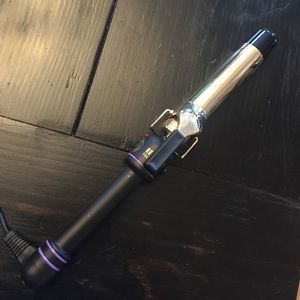 1-1/4 inch Hot Tools Gold Curling Iron