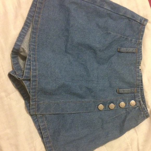 UNIF Bubble Skort - Picture 2 of 3