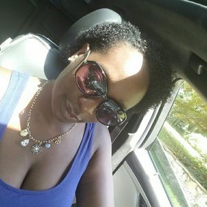 Meet your Posher, Zaretha